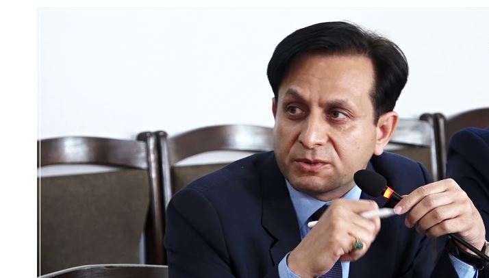ओझा निलम्बनमा परेपछि बीमा प्राधिकरणको अध्यक्षको जिम्मेवारी सेवन्तक पोखरेललाई
